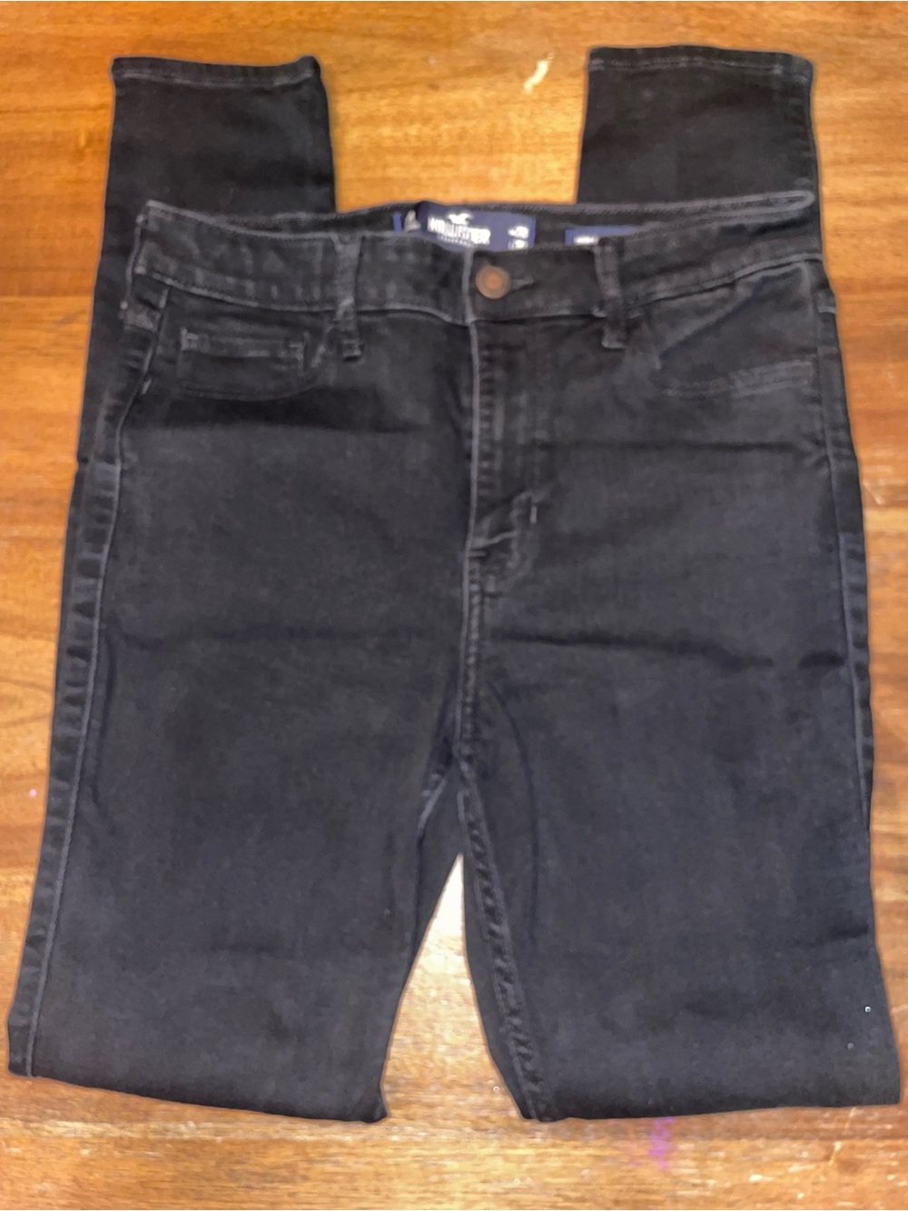 Hollister Black High Rise Super Skinny with Back Pocket Stitch - Picture 4 of 4